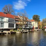 Schildblick Modernes Direkt In Der Altstadt Von Nahe Der Kraemerbruecke - Innenstadtlage * エアフルト