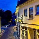 Schildblick Modernes Direkt In Der Altstadt Von Nahe Der Kraemerbruecke - Innenstadtlage アパート *