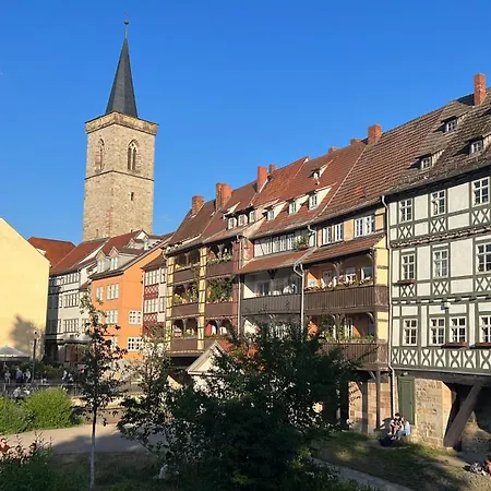 Schildblick Modernes Direkt In Der Altstadt Von Nahe Der Kraemerbruecke - Innenstadtlage