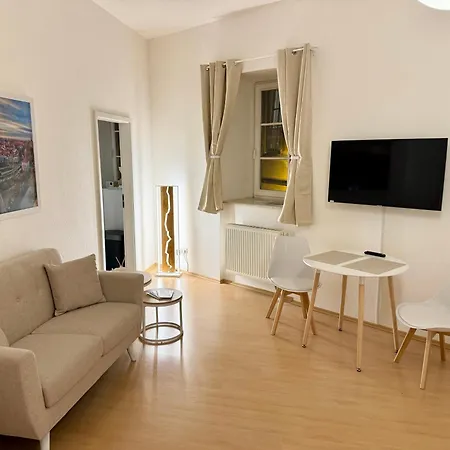 Apartment Schildblick Modernes Direkt In Der Altstadt Von Nahe Der Kraemerbruecke - Innenstadtlage Erfurt