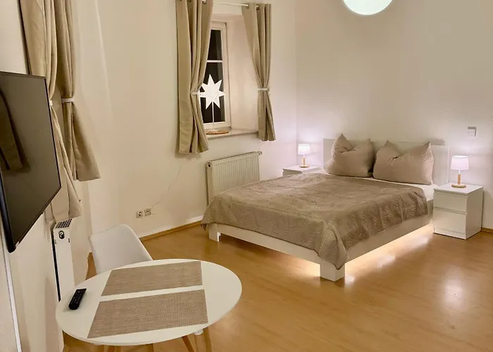 Schildblick Modernes Direkt In Der Altstadt Von Nahe Der Kraemerbruecke - Innenstadtlage *